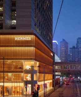 Największy sklep Hermès na świecie – kto faktycznie prowadzi?